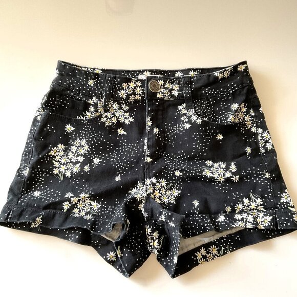 SO SHORTIE HIGH RISE SHORTS DAISIES - Picture 1 of 9